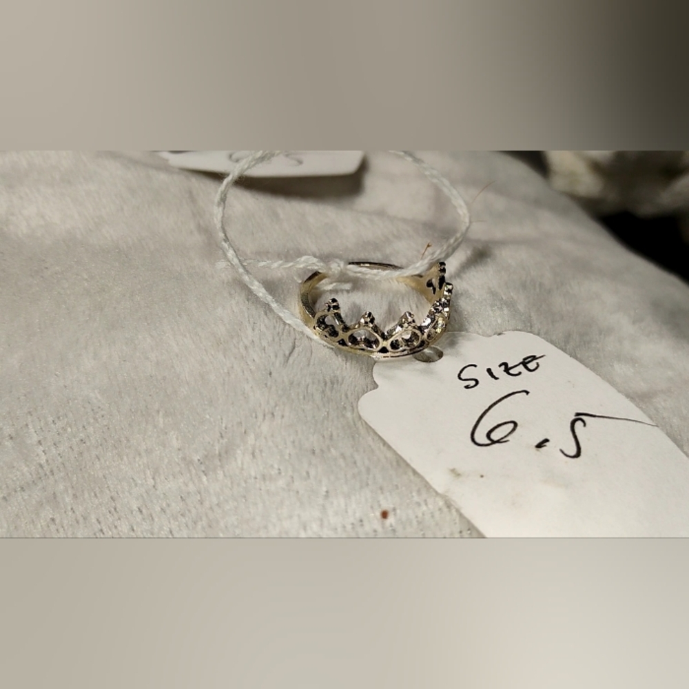 Silver Crown Design Ring